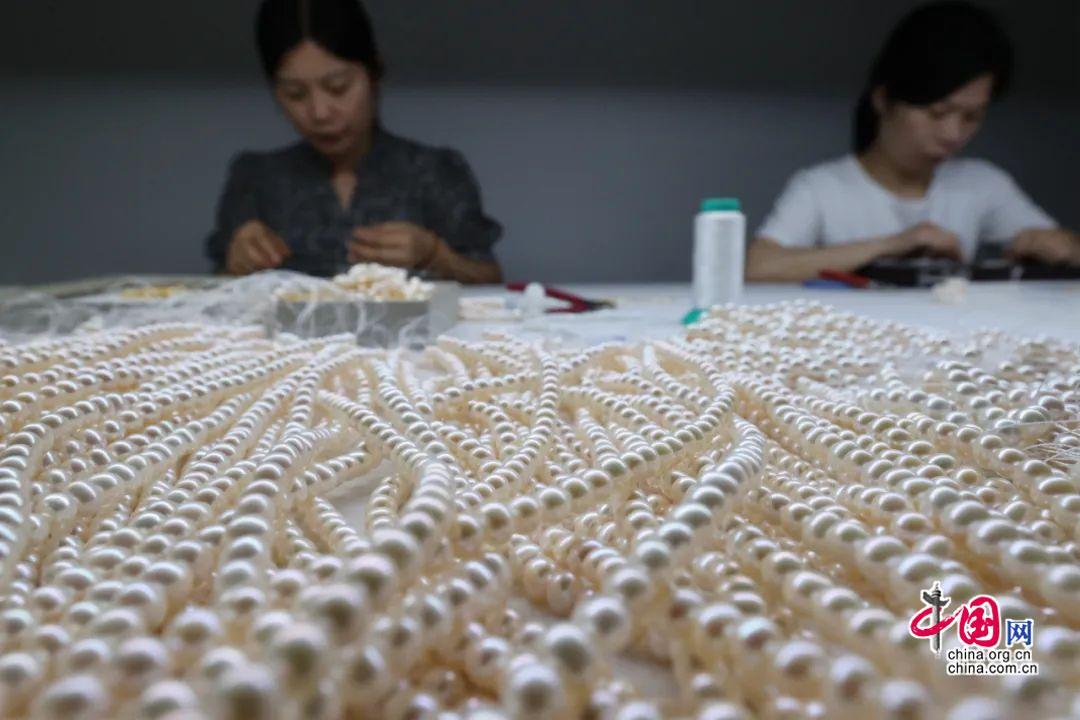 江西都昌：淡水珍珠之乡，为何是它？小珍珠“串”起美丽经济